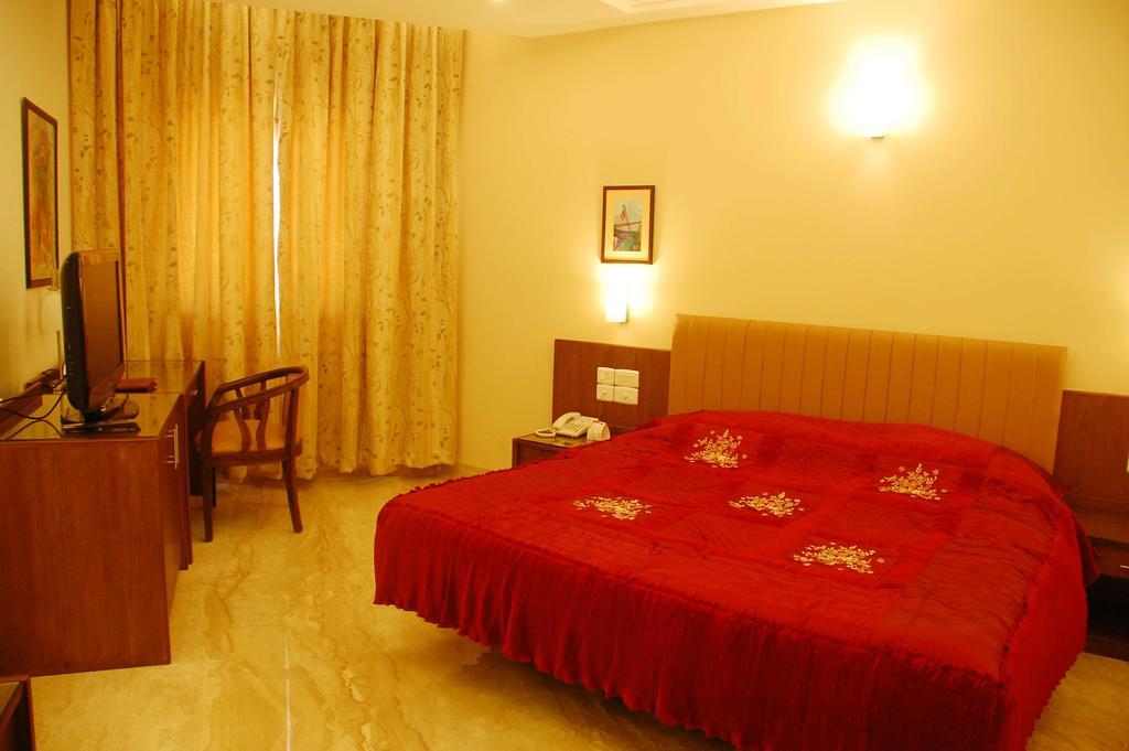 Hotel Deepa Comforts Mangalore Exterior foto
